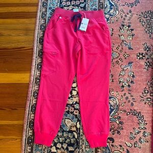 figs scrub pants jogger style in color ultra rose